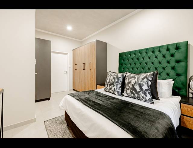 3 BEDROOM APARTMENT FOR SALE IN RIETVALLEIRAND